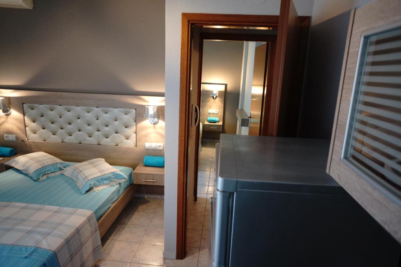 Blue Dream Hotel Olympiakí Aktí Cameră foto